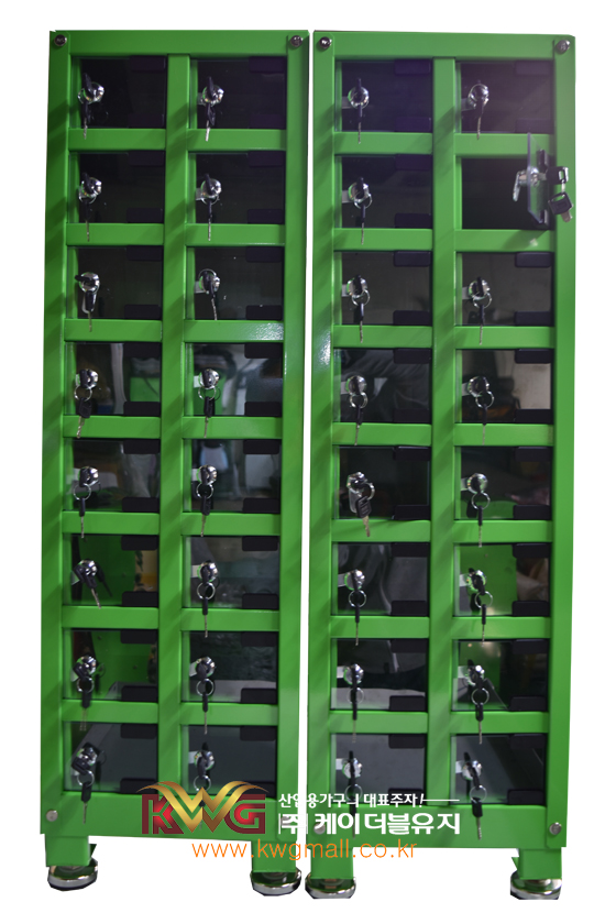 MOB-1.jpg