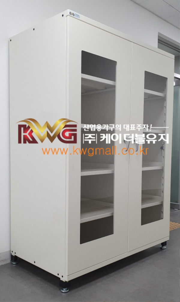 산소 호흡기 용품 보관함.jpg